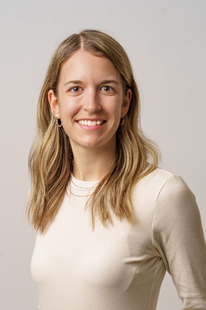 Portraitfoto von Sarah Januschkowetz